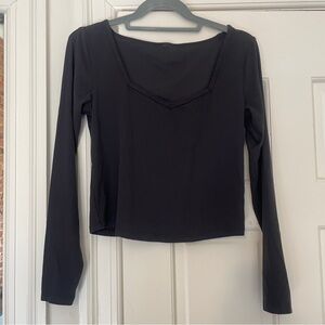 Alo-inspired Black Long Sleeve Women's Crop Top
